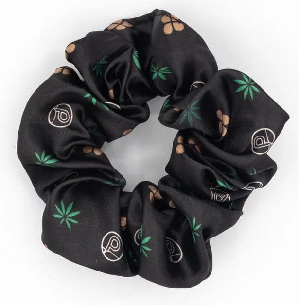 PLANTED SCRUNCHIE - View 3